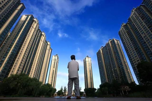21城出现房价限跌令还上了热搜房价长期走势何去何从