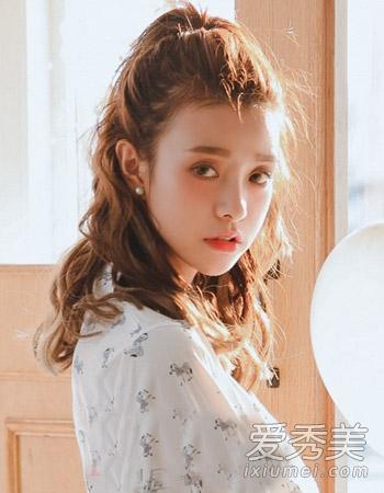 卷发怎么扎好看9款扎发超适合秋季
