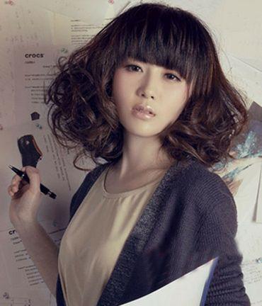 头发烫梨花卷是怎样的 现在流行的小卷冷烫梨花烫图片(2)_发型师姐