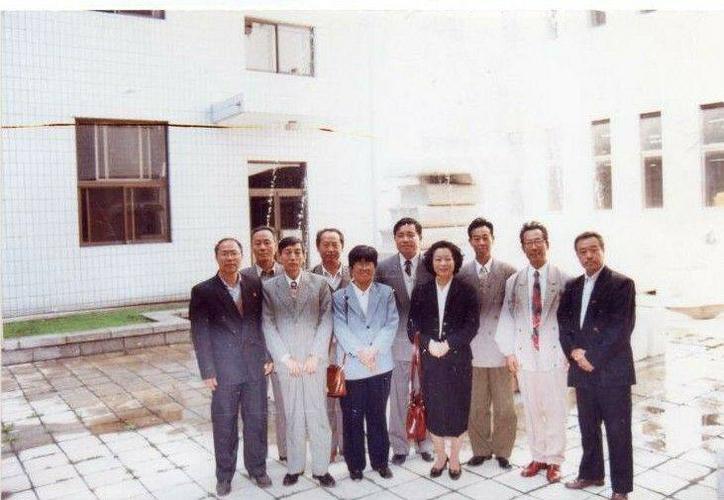 吉林大学物理系68届2班同学老照片
