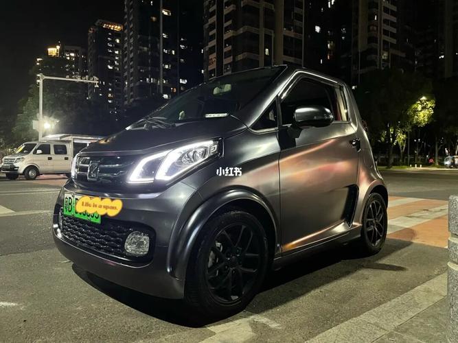 众泰e200车身改色,贴膜_小众_极光_车身改色膜_汽车