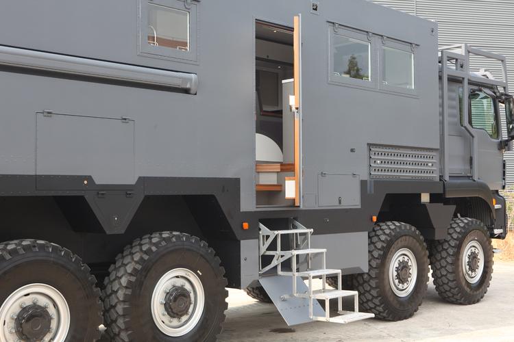 阿莫迪罗探索者e3atv型越野房车曼tgs8x8armadilloexplorer3atvmantgs