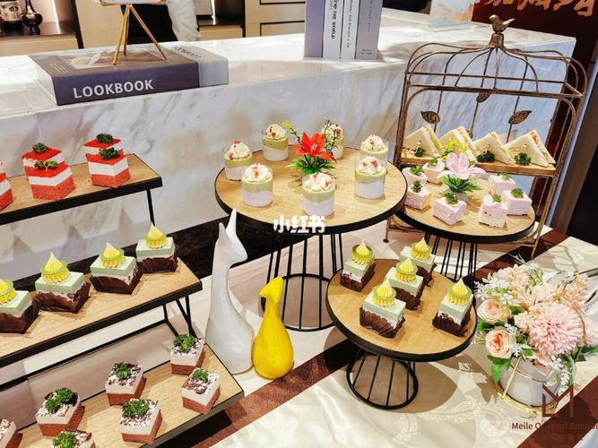 房产中心茶歇会布置_甜品_美味_搭配_甜品台_美食