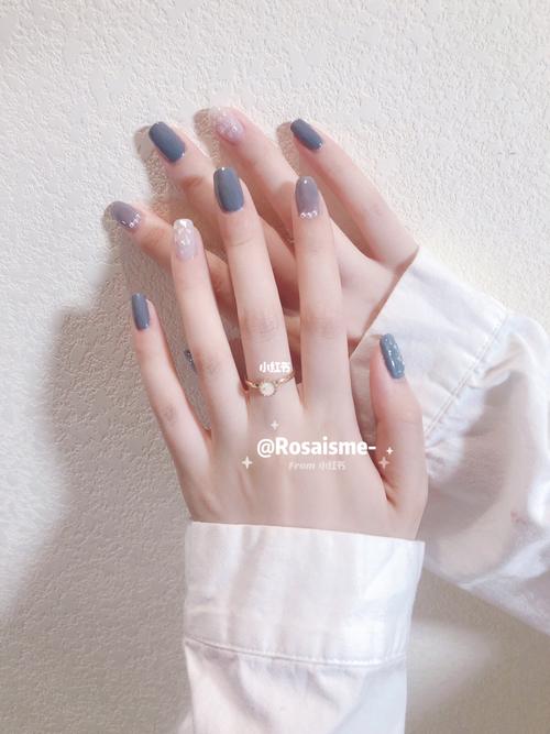 显白雾霾蓝90贝壳珍珠冰透跳色美甲~_美甲_珍珠_显白_雾霾蓝_夏天去