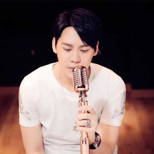 "歌手丁一潇个人首支单曲《插曲》虐心上线. /p>