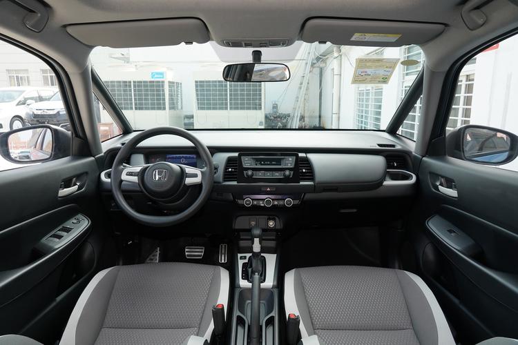 2022款 飞度 1.5l cvt 潮跑版内饰