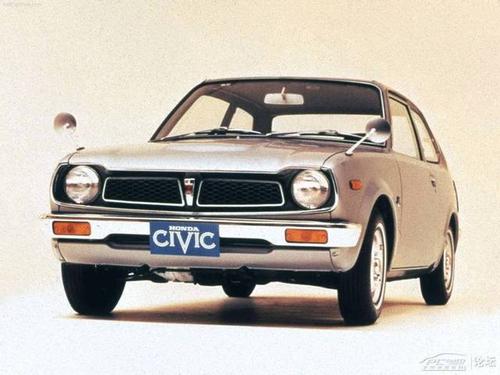 于是第一辆"pony cars"诞生.