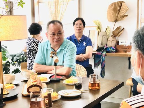 其它 法院老干部赞颂中国特色社会主义制度 写美篇 侯广山老院长指出