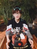 许嵩新歌绝代风华帅气写真图片