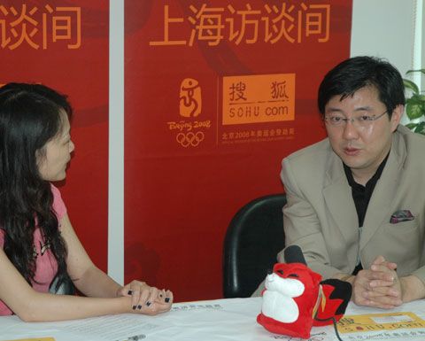 上海访谈间嘉宾简介:王勇,以总分第一的成绩考入上海音乐学院音乐学系