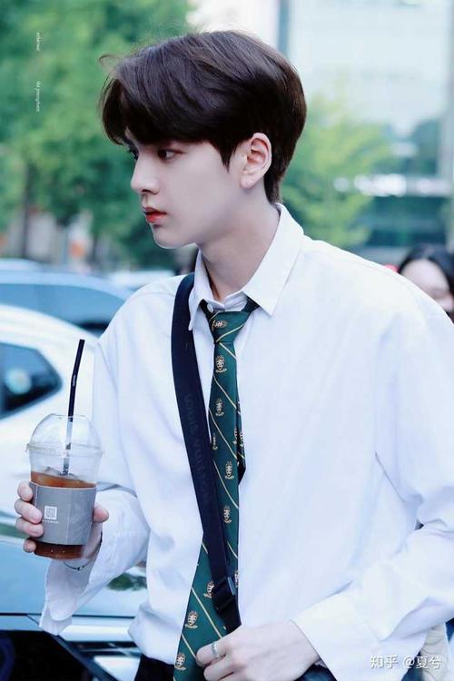 有哪些算得上公认的韩国男团神颜?