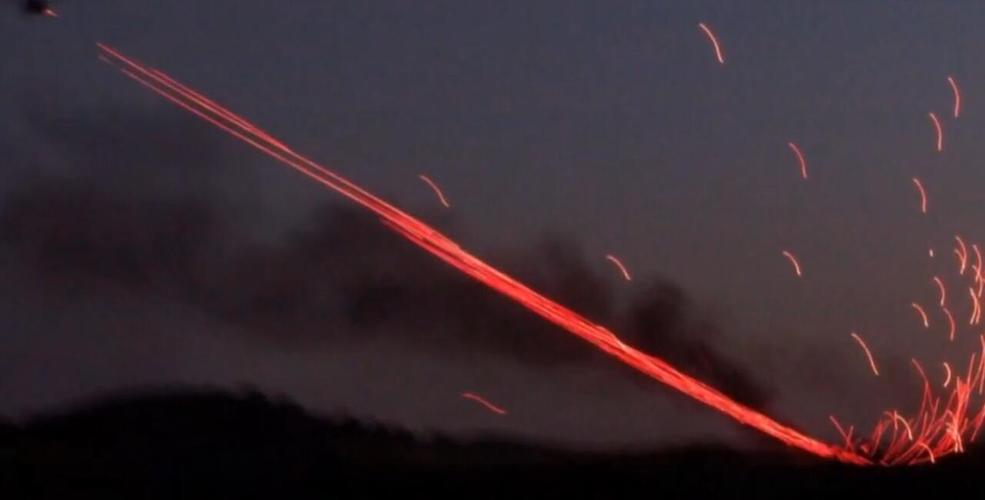 冒蓝火的加特林机枪其实是"假特林",真正的加特林其实