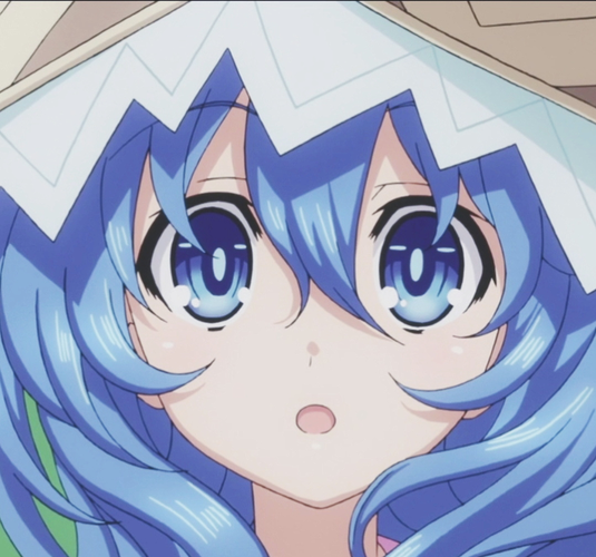 动漫头像:蓝眼睛的女孩,头发也是蓝色的