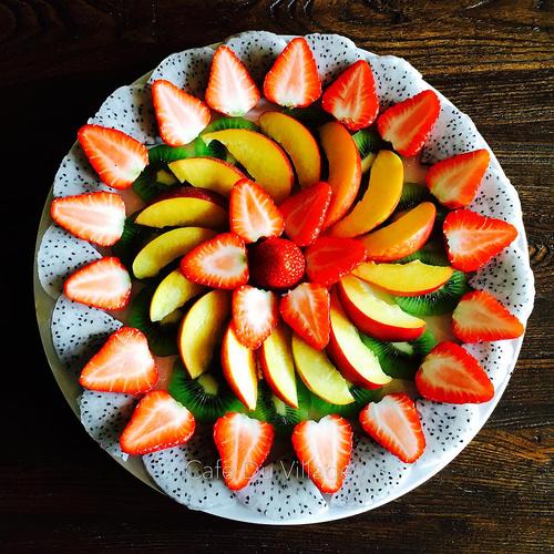 最简单美丽的果盘摆法,试试看,你一定会惊艳到自己.