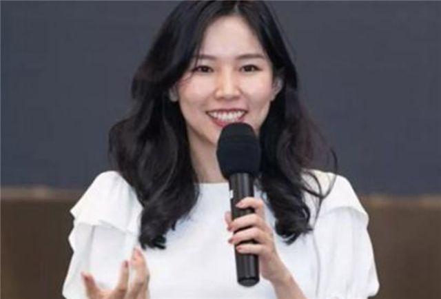 正大集团公主谢其润23岁成公司董事未婚夫是苏宁太子
