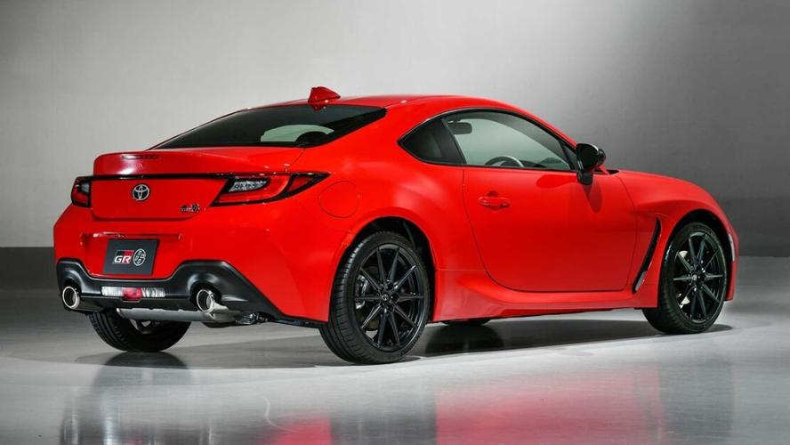 丰田双门轿跑gr86亮相,与斯巴鲁brz成直接竞争对手