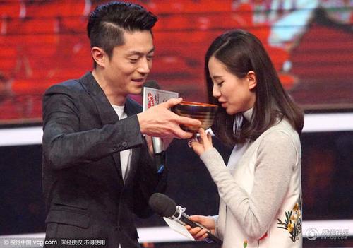 霍建华拥人妻刘诗诗 互飙演技举止亲密