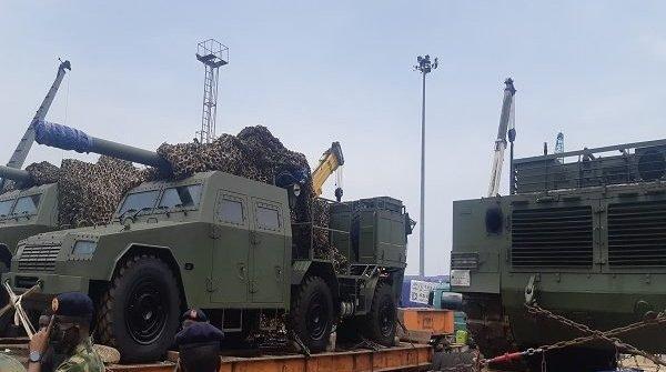 关键时刻!一大批中国装甲车辆紧急运抵非洲,这次又抢先美国一步