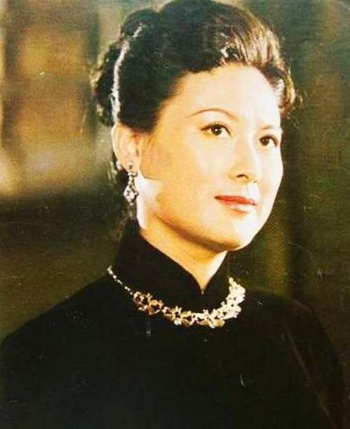 直至文革结束,向梅才重新迎来了自己的艺术春天.