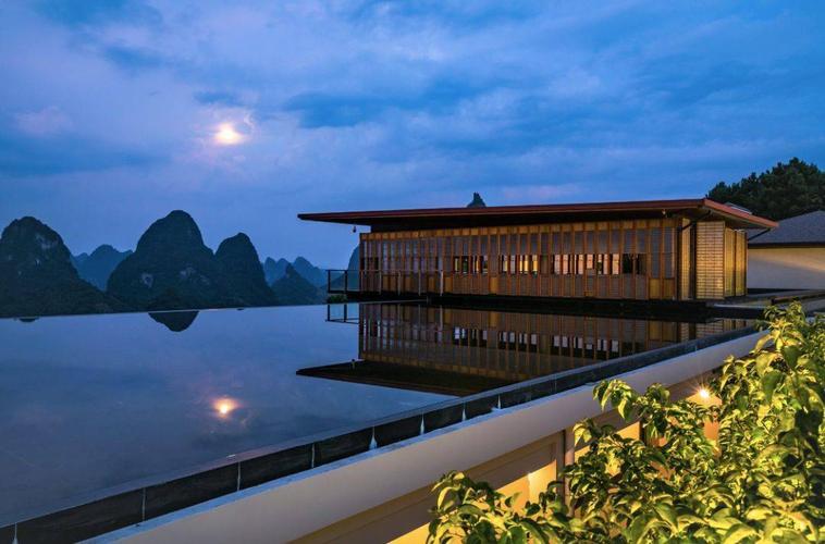 酒店套票阳朔画山云舍轻奢酒店藏于山巅的轻奢度假酒店坐拥阳朔独一无