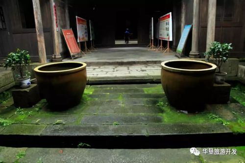 tips:建议轻装便行 门票:35元/人 地址:高安市华林山镇李口村 艮山