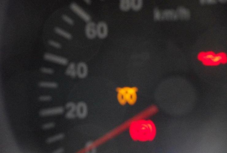 混凝土搅拌车起动预热指示灯