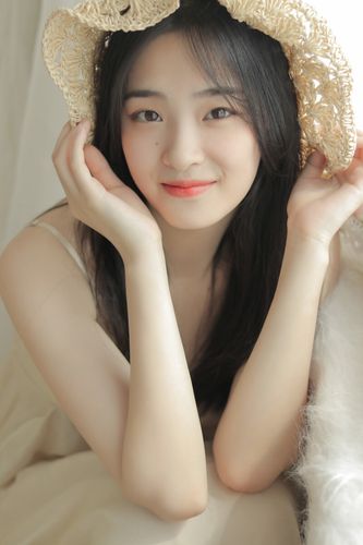 治愈笑容系可爱诱人