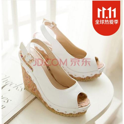 韩版休闲坡跟鱼嘴凉鞋 女防水台厚底鞋40-43大码女鞋夏季高跟鞋 白色