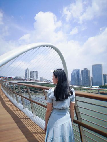 打卡广州新地标97海心桥