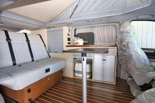 两张床绝对可以满足喜欢自驾游的你-上汽大通g10