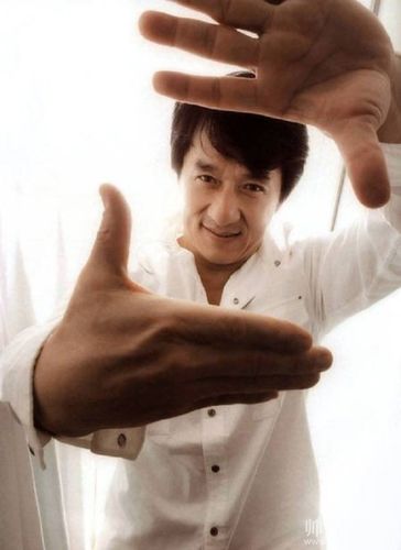 组图:成龙电影 成龙新电影 成龙歌曲 绝地逃亡成龙唱的英文歌