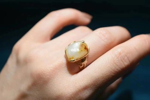 新疆和田玉籽料原石戒指_戒指_和田玉籽料_和田玉_上色_性感_18k金