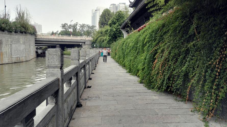 南京水西门广场