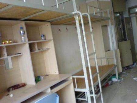 信息网公布的天津大学宿舍条件 天津大学宿舍条件 公寓基本设施楼顶扇