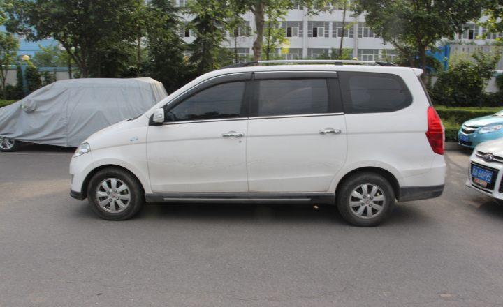 辽源二手五菱宏光 2013 款 1.5l s豪华型 白色 - 小猪