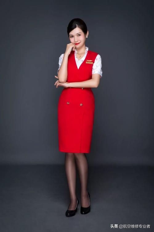 深航空姐(深圳航空乘务长名单)