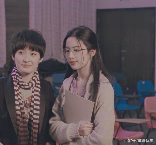 关注刘亦菲《恋爱通告》时的剧照,及腰长发,自然清新