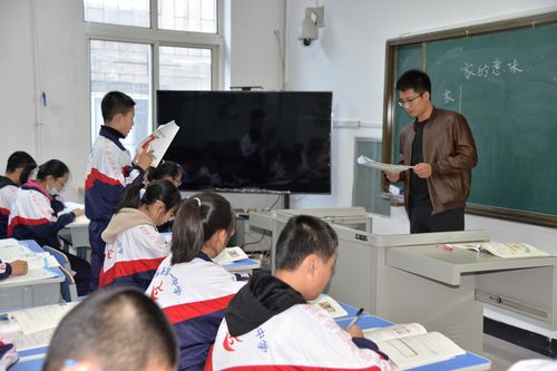 展风采 促成长——本溪县第一中学开展新教师汇报展示