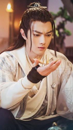 有毒!这4位男明星一换上古装,气质就开挂了