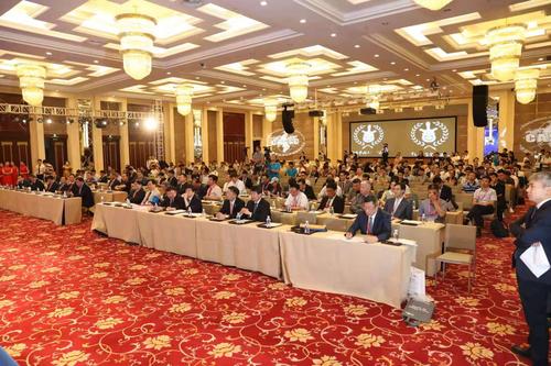 现场图片每一届脊柱脊髓会议,都能够汇聚全国顶尖的脊柱脊髓专家共同