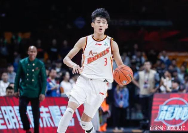 前八一队后卫王俊杰