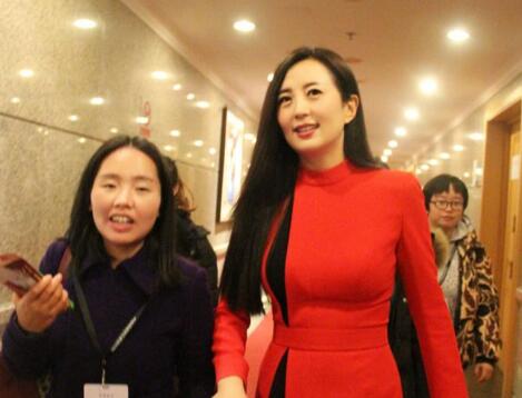 杨童舒豪宅被毁 靠至尊红颜走红被骂惨