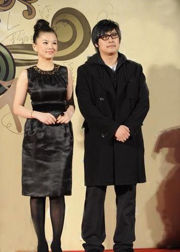 独家泄密李湘跟绯闻男友的英国生活