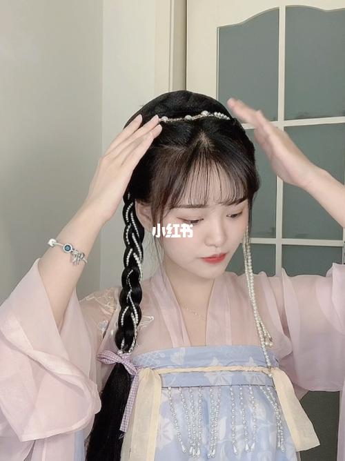 汉服发型|简单又很日常_汉服发型_发型_时尚_发型
