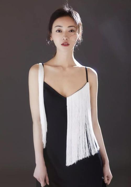 娱乐圈这些平胸女星个个都是实力派啊!