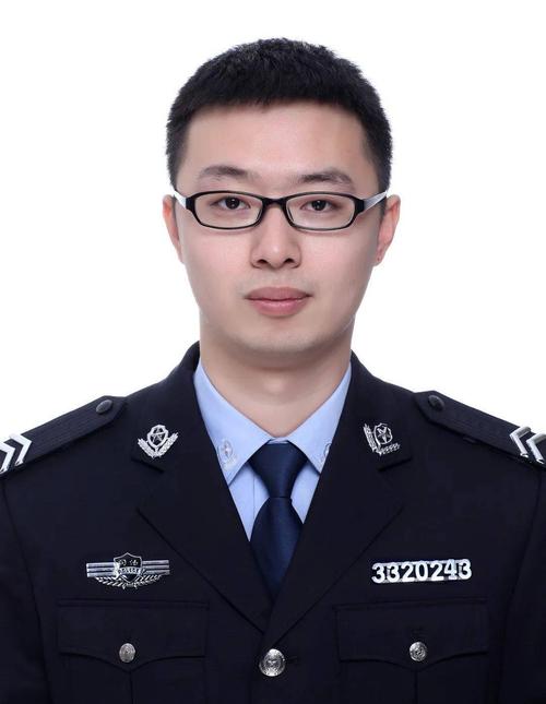 何籽帅 省监狱中心医院三监区一级警员