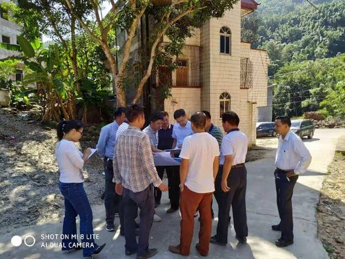 10月30日高州市委常委,副市长和大坡镇党委书记,镇长等领导到格苍榄岭