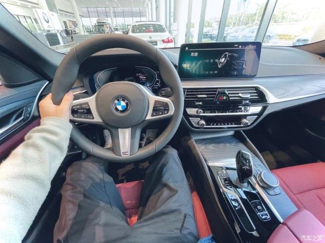 宝马5系全新改款,驾驶感受可能依旧是这个级别最佳的选择?