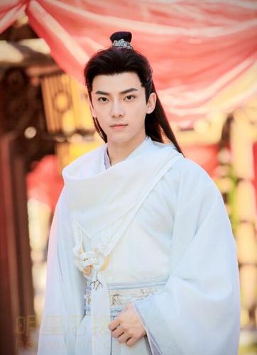 吴俊余个人资料简介 吴俊余古装剧照