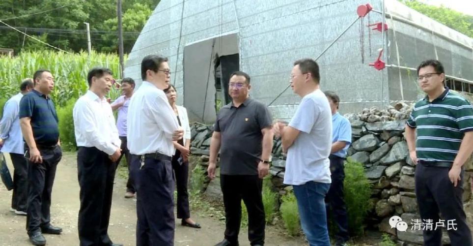 省扶贫办主任史秉锐深入官坡镇调研